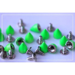 Borchie sfuse killer 7*9mm colore fluo verde smaltato in ottone quantita' a scelta * KILLER STUDS