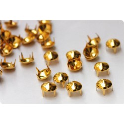 250pz Borchie sfuse a cono con alette 9mm color ORO*250pz color gold CONE STUDS