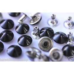  Studs cone with rivet diameter 9mm black enamelled