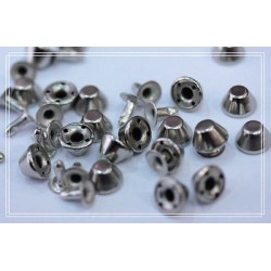 150pz borchie a cono tronco color argento 10mm*150pc truncated cone with rivet