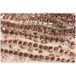 50cm catena con strass SS12 circa 3.2mm color base argento e strass rosa antico