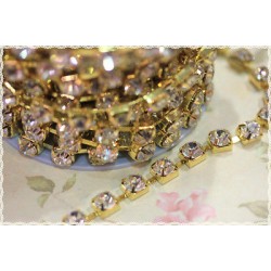 50cm catena con strass SS39 circa 8.1mm base color oro e strass trasparente