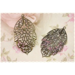 2 pcs Filigree bronze color  to create earrings measure 6,6cm X3,5cm